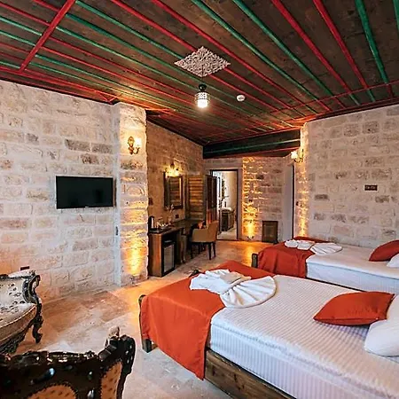 Cappatria Cave House