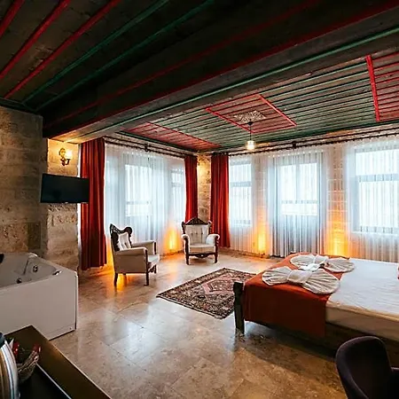 Отель Cappatria Cave House 5*