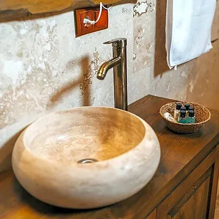 Cappatria Cave House 5*