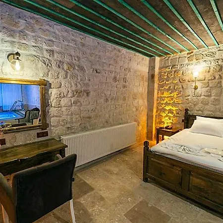 Отель Cappatria Cave House