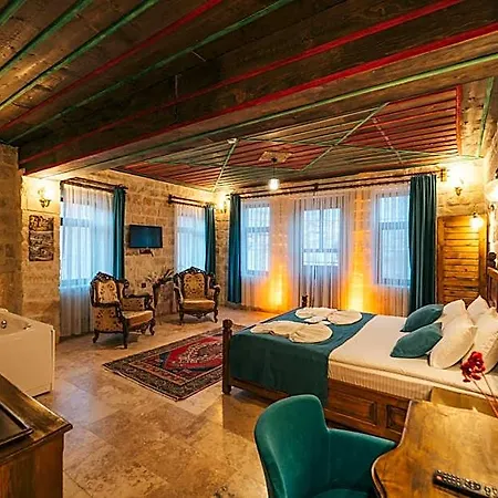Cappatria Cave House Отель