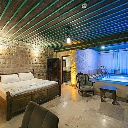 Отель Cappatria Cave House