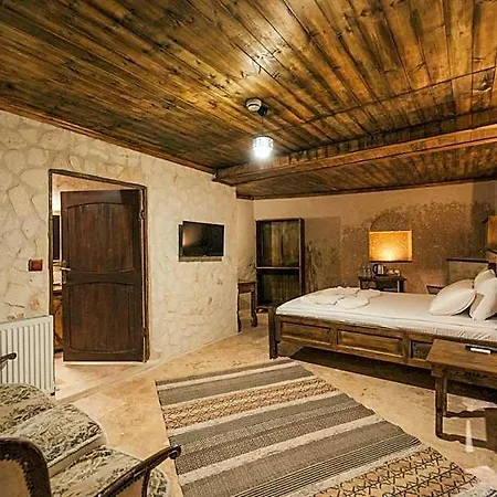 Cappatria Cave House Отель Ургуп
